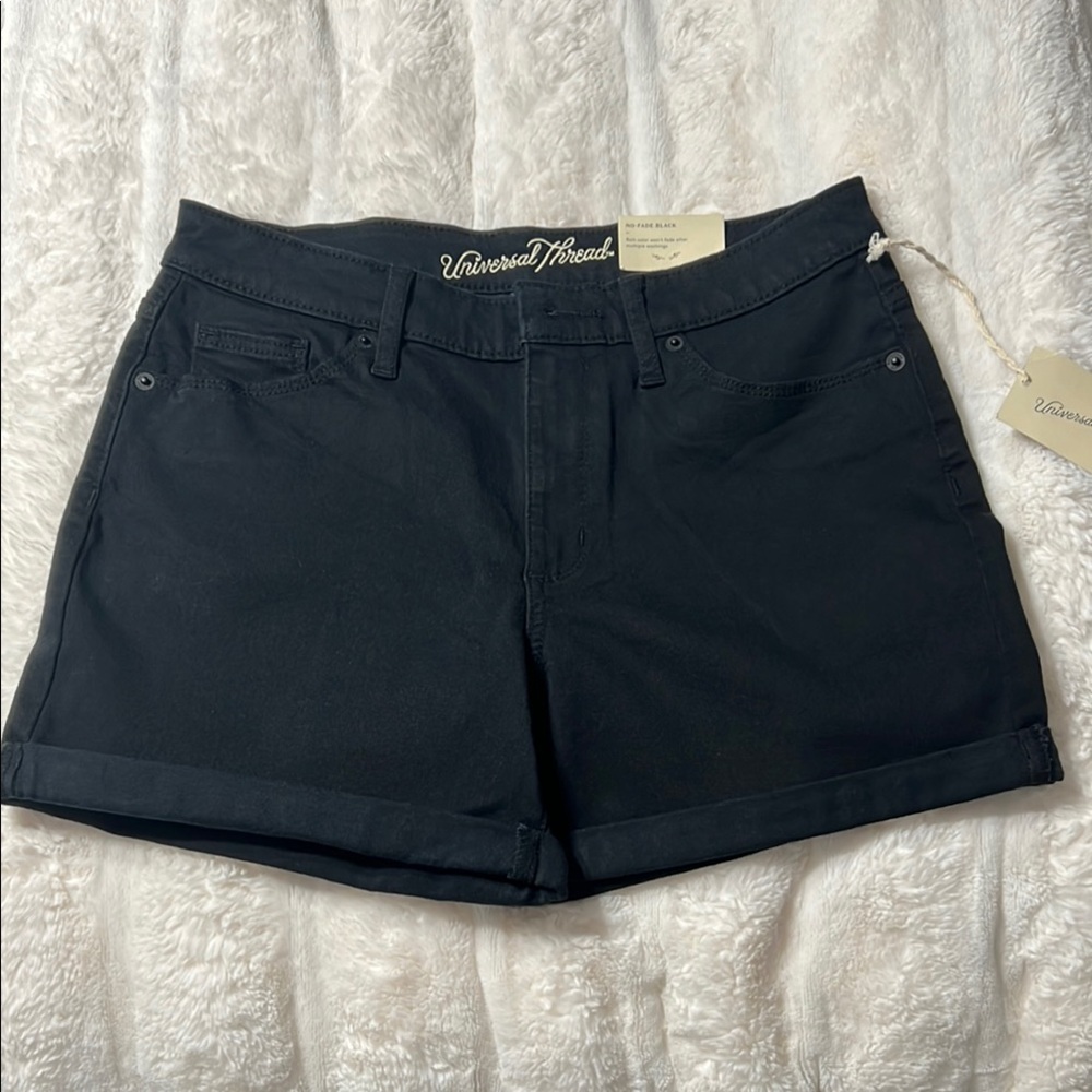 Universal Thread Women's Black Shorts